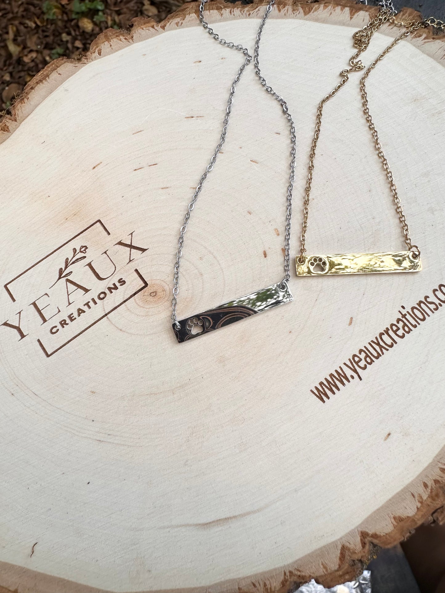 FLAT BAR OPEN PAW NECKLACE