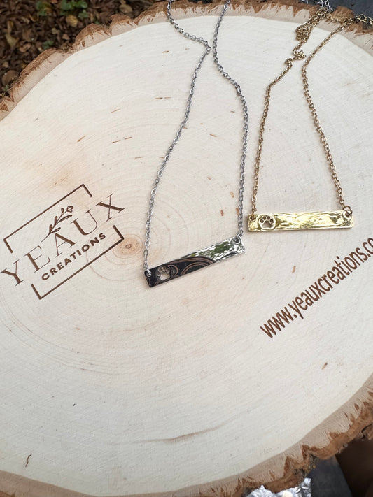 FLAT BAR OPEN PAW NECKLACE