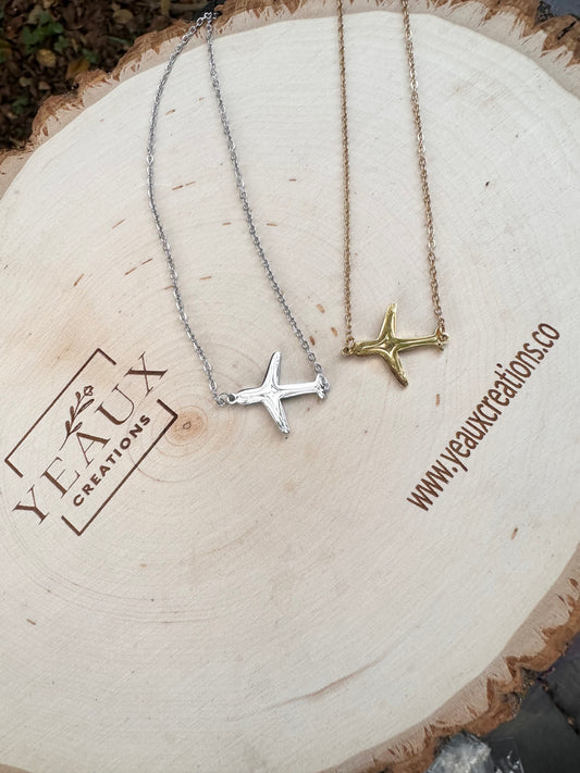 AIRPLANE NECKLACE